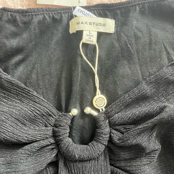 Black puff sleeve mini dress with bust detail - Picture 3 of 3